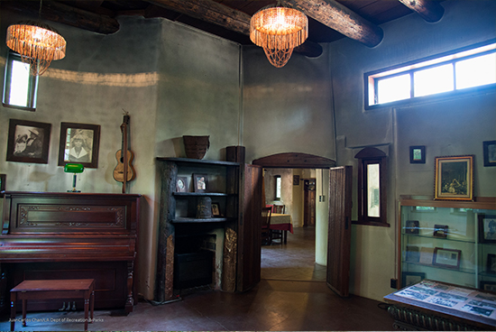 Lummis Home and Gardens