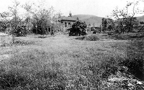 Lummis Home and Gardens