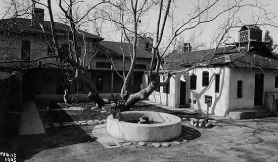 Lummis Home and Gardens