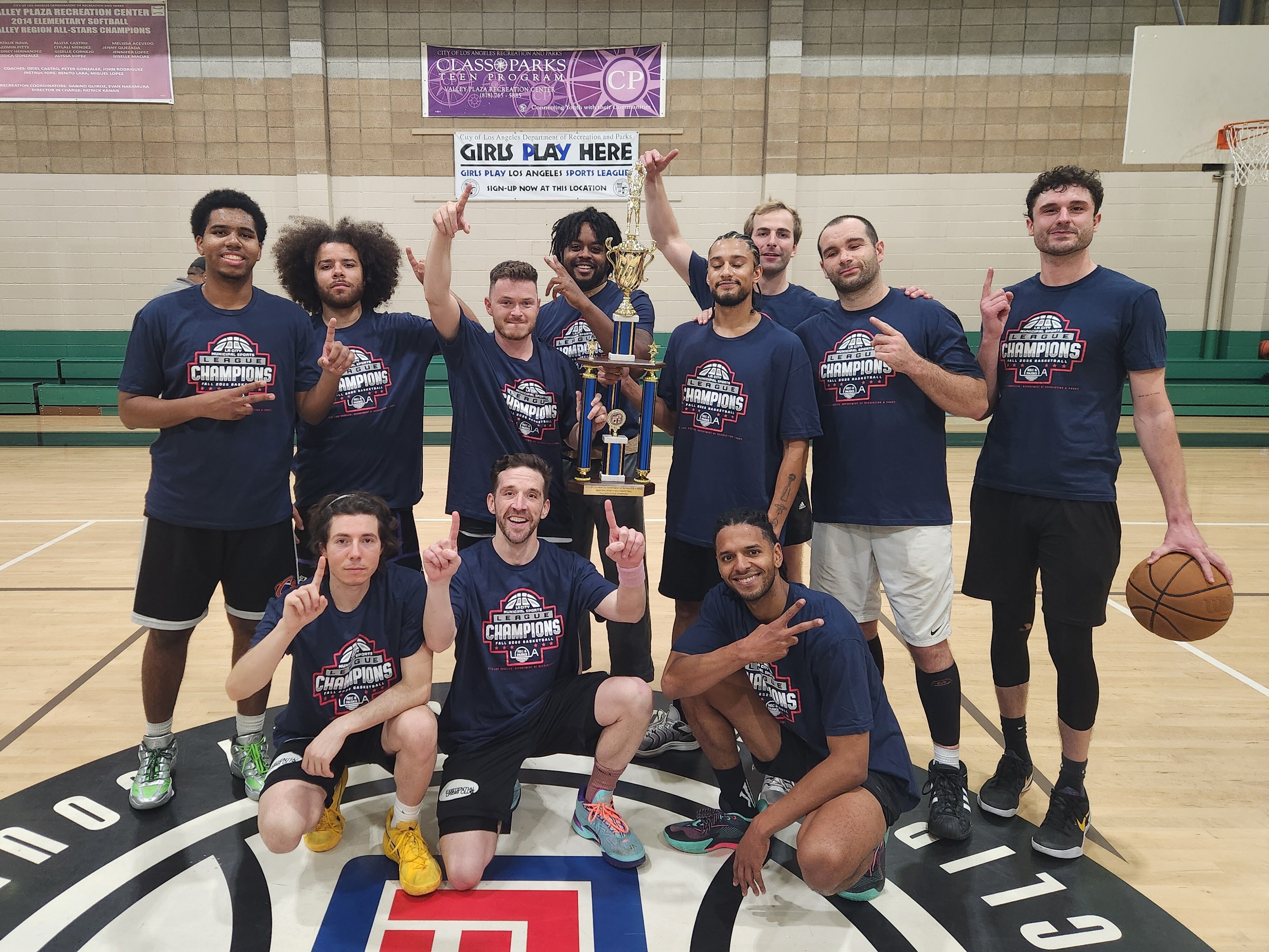 League F-308 Valley Plaza Champions - VNSO